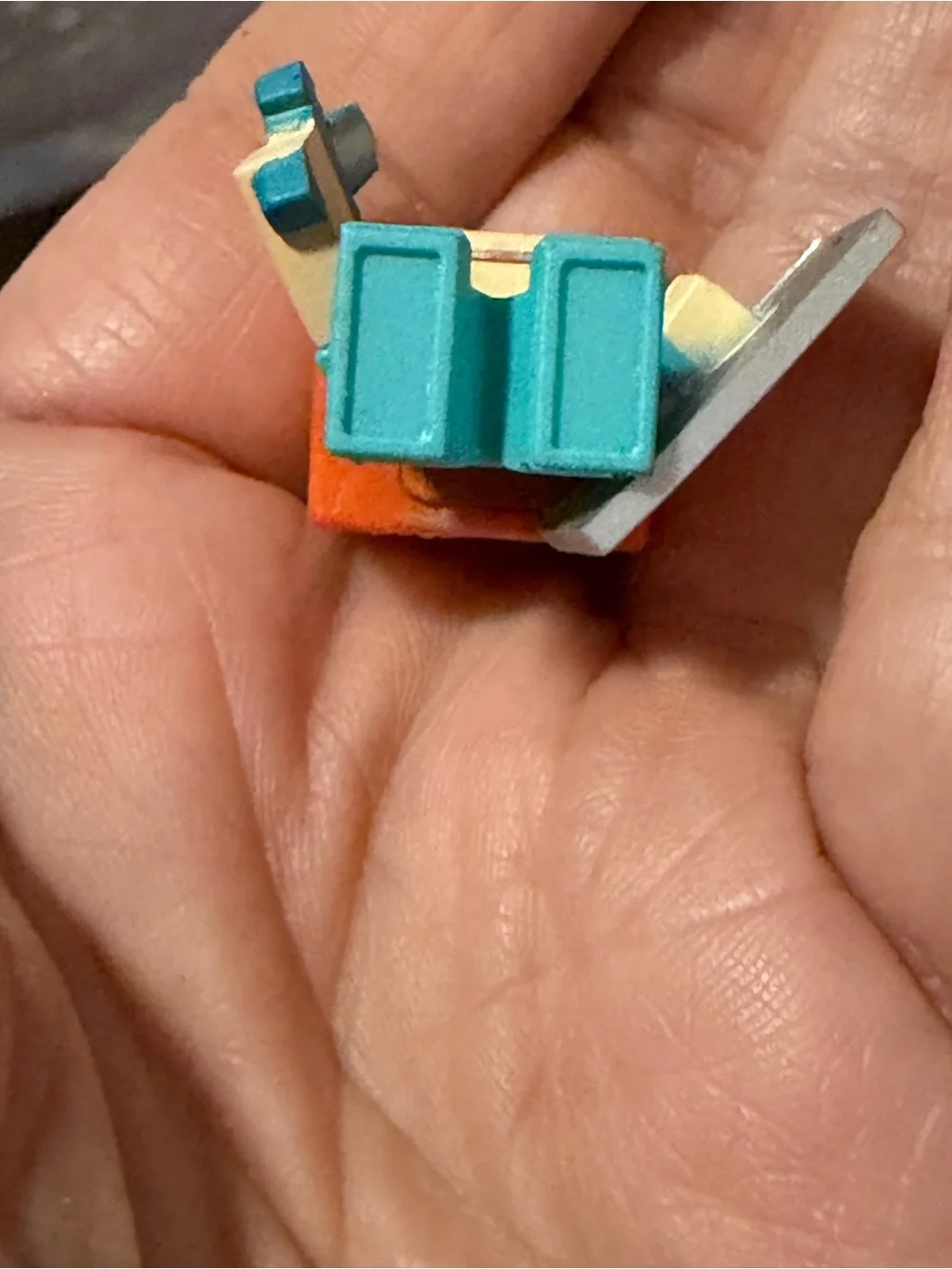 Minecraft End Stone Series 6 Alex with Shield Mini Figure manufactured by Mattel